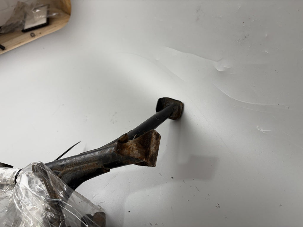Suzuki GS 500 EU GM51B Hauptständer Mainstand Holder Halter