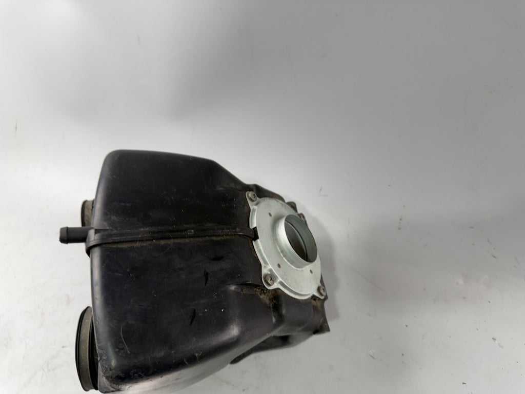Suzuki GS 500 E GM 51 B Luftfilterkasten Airbox Ansaugung Motor Engine