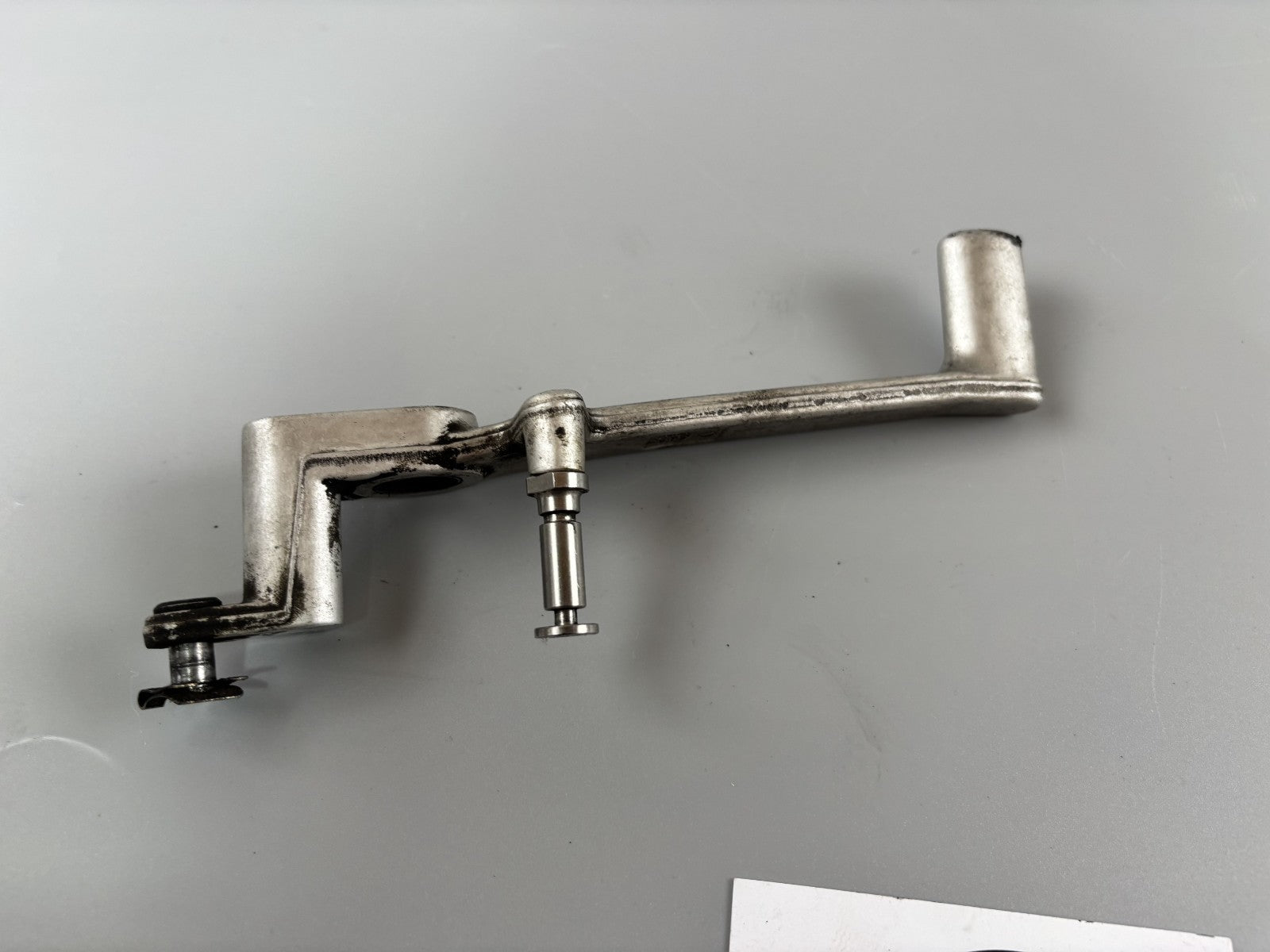 Triumph Daytona 955 T 595 Bremspedal Brake Bremse Bremshebel Fußbremshebel