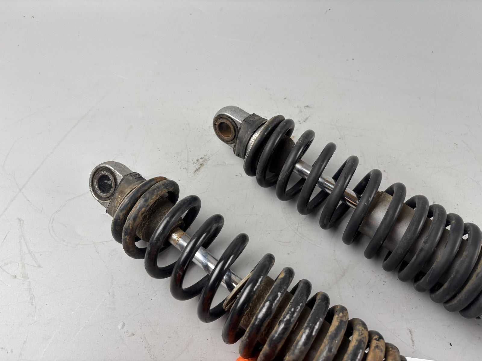 Yamaha XJ900 F 4BB Federbein Stoßdämpfer Fork Absorber Spring back hinten