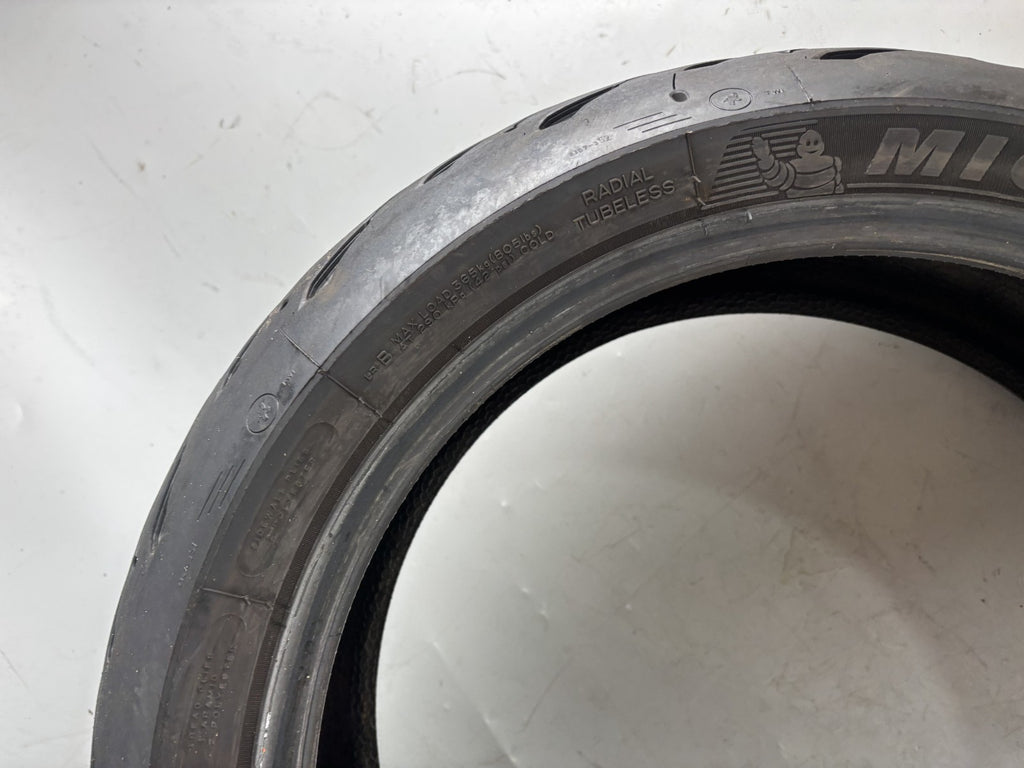 Motorrad Reifen Wheel 180/55 ZR17 Michelin Road 5 GT DOT 48/2024 3,75mm