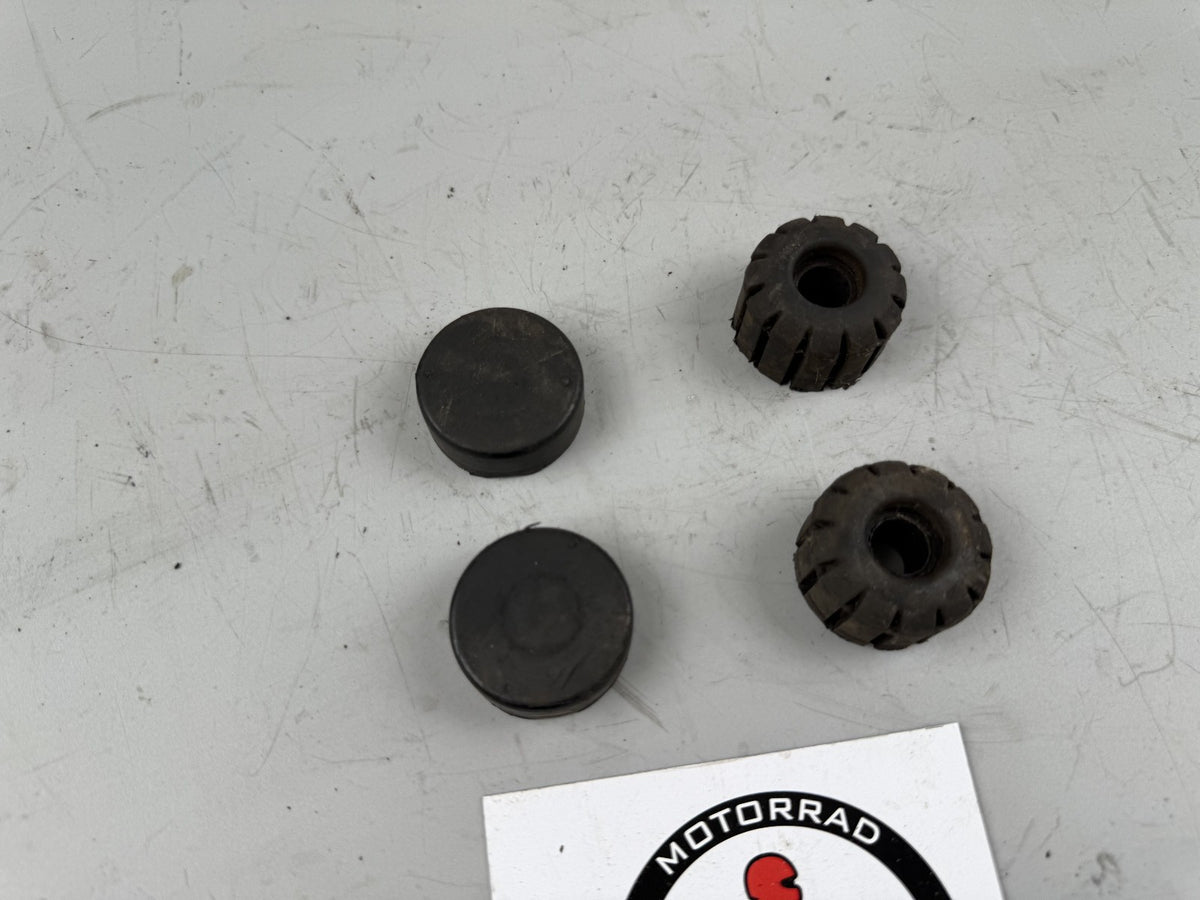 Honda XL350 R ND03 Gummi  Motor Halterung Bolzen Gummi Bezüge Kappen