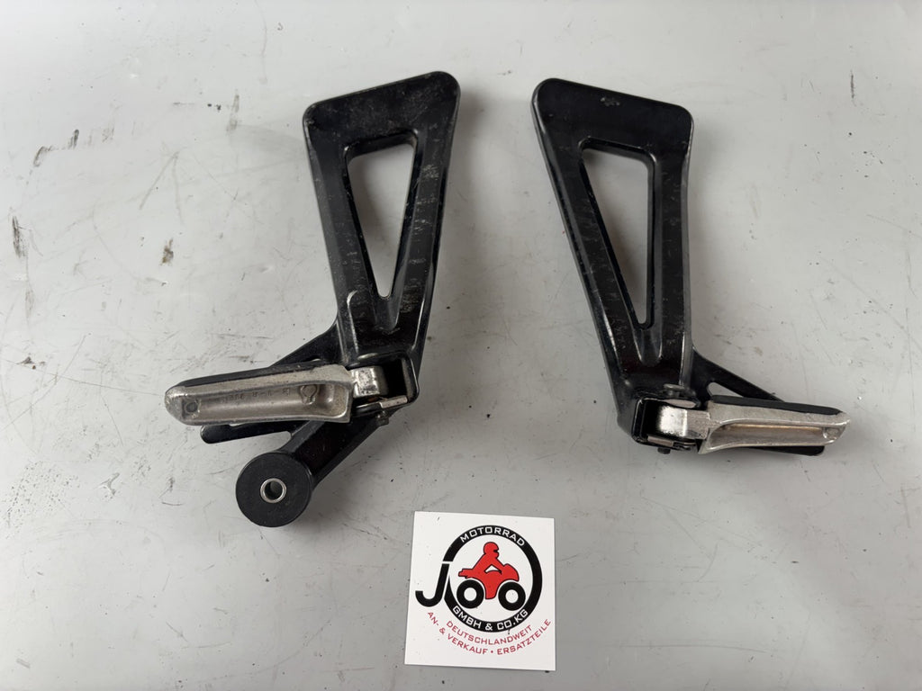 Suzuki GSX 750 AE Inazuma Achse Soziusfußrasten Steps Hangers Beifahrer