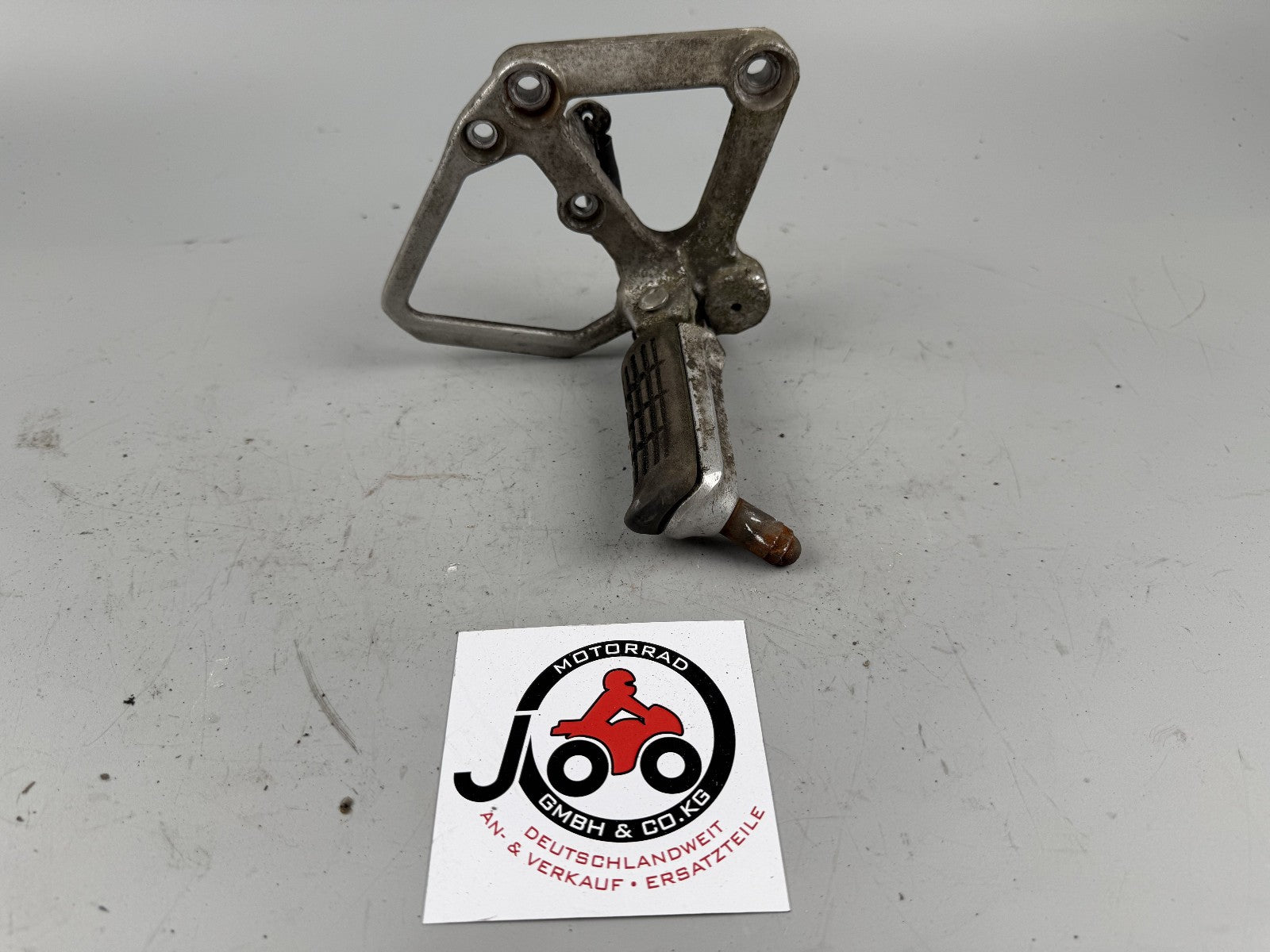 Honda CBR 600 F PC19 Fußrasten Footsteps Hangers rechts right Träger Halteplatte