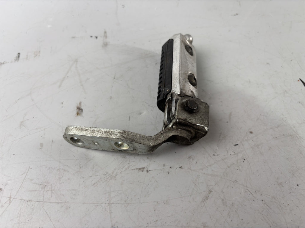 Suzuki GSX 750 AE Inazuma Fußrasten Footsteps vorne Front Hangers rechts