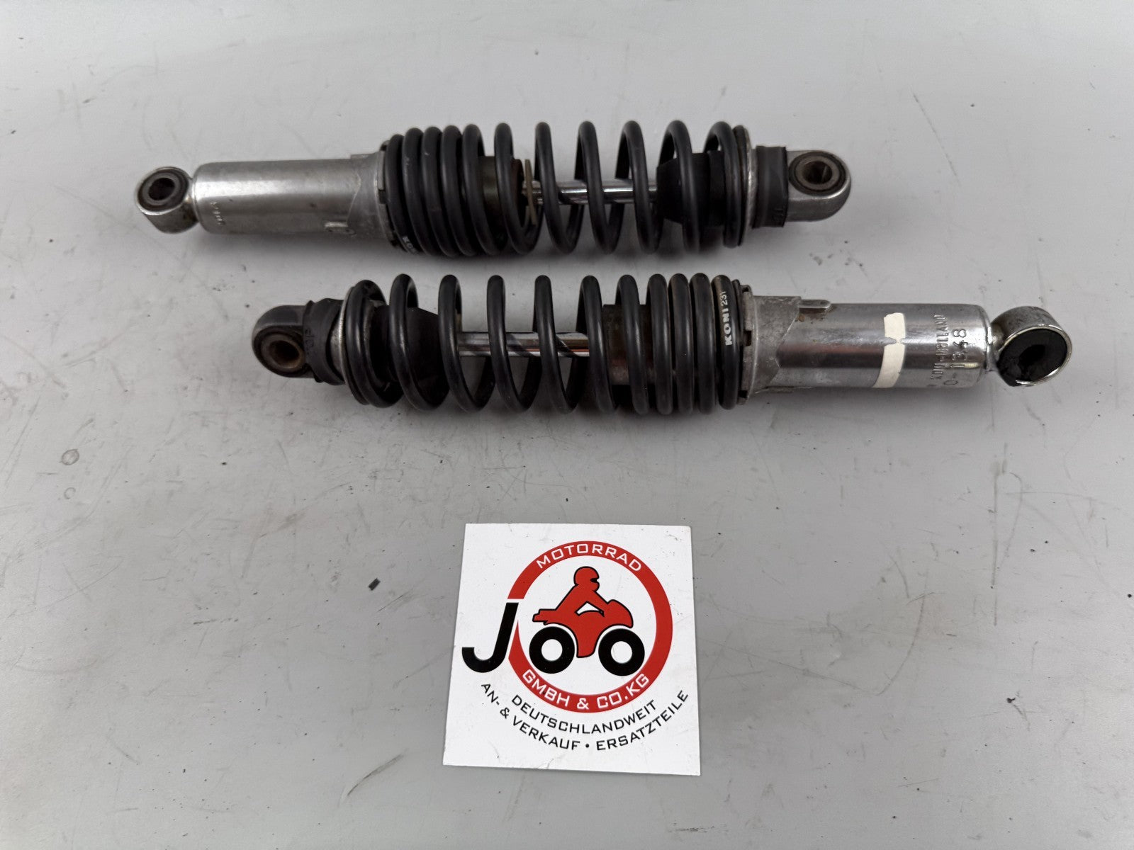 Kawasaki Z 750 GT KZ750P Stoßdämpfer Federbein Federung Fork Absorber