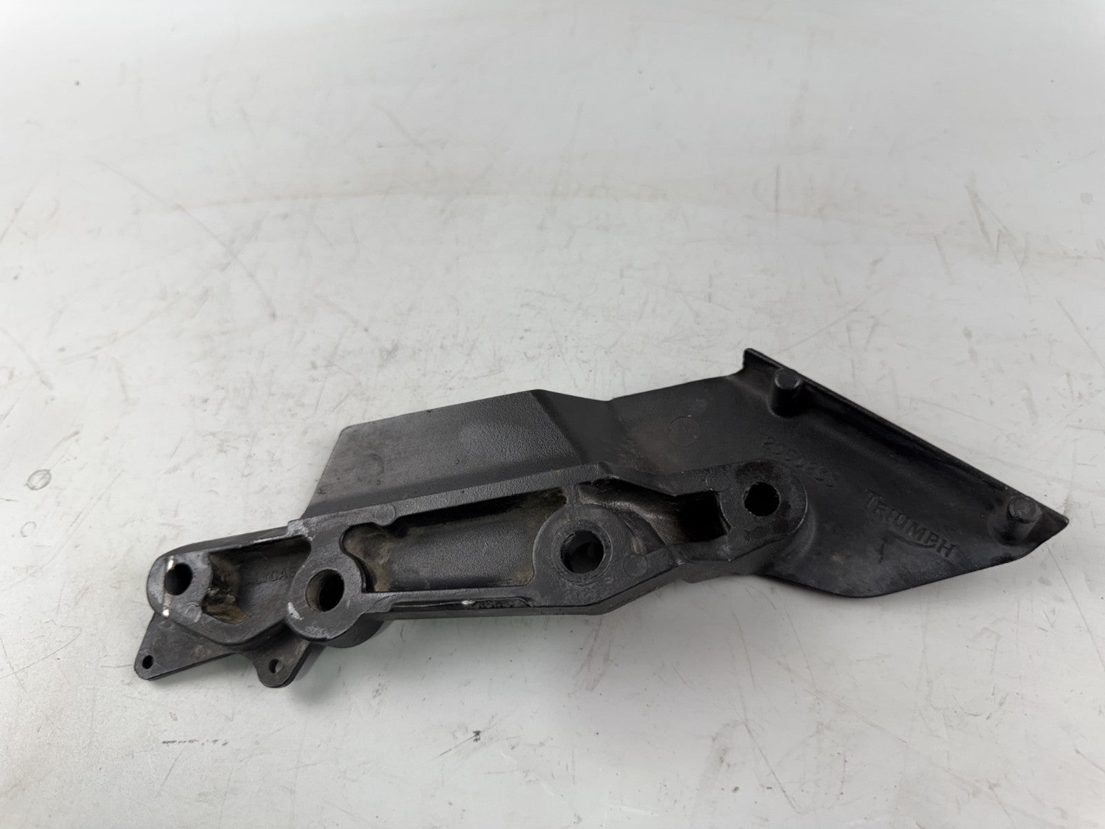 Triumph Daytona 1200 T300D Halteplatte Fußrastenplatten Foot Holder
