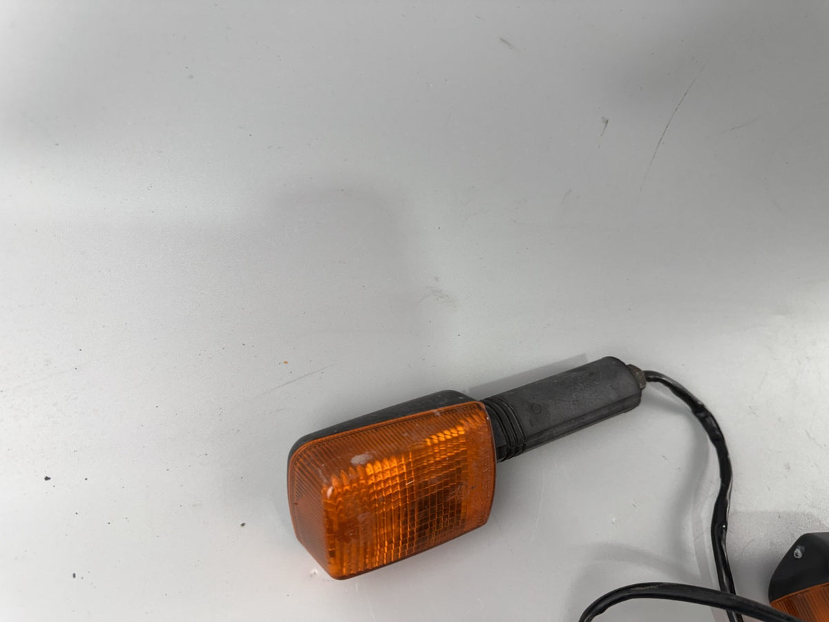 Suzuki GSF600 GN77B Bandit Blinkerset Blinkerpaar Turn Signal Lighters