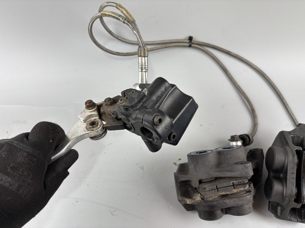 Yamaha FZS600 Fazer RJ02 Bremsanlage Brake Bremse Pumpe Sattel vorne front