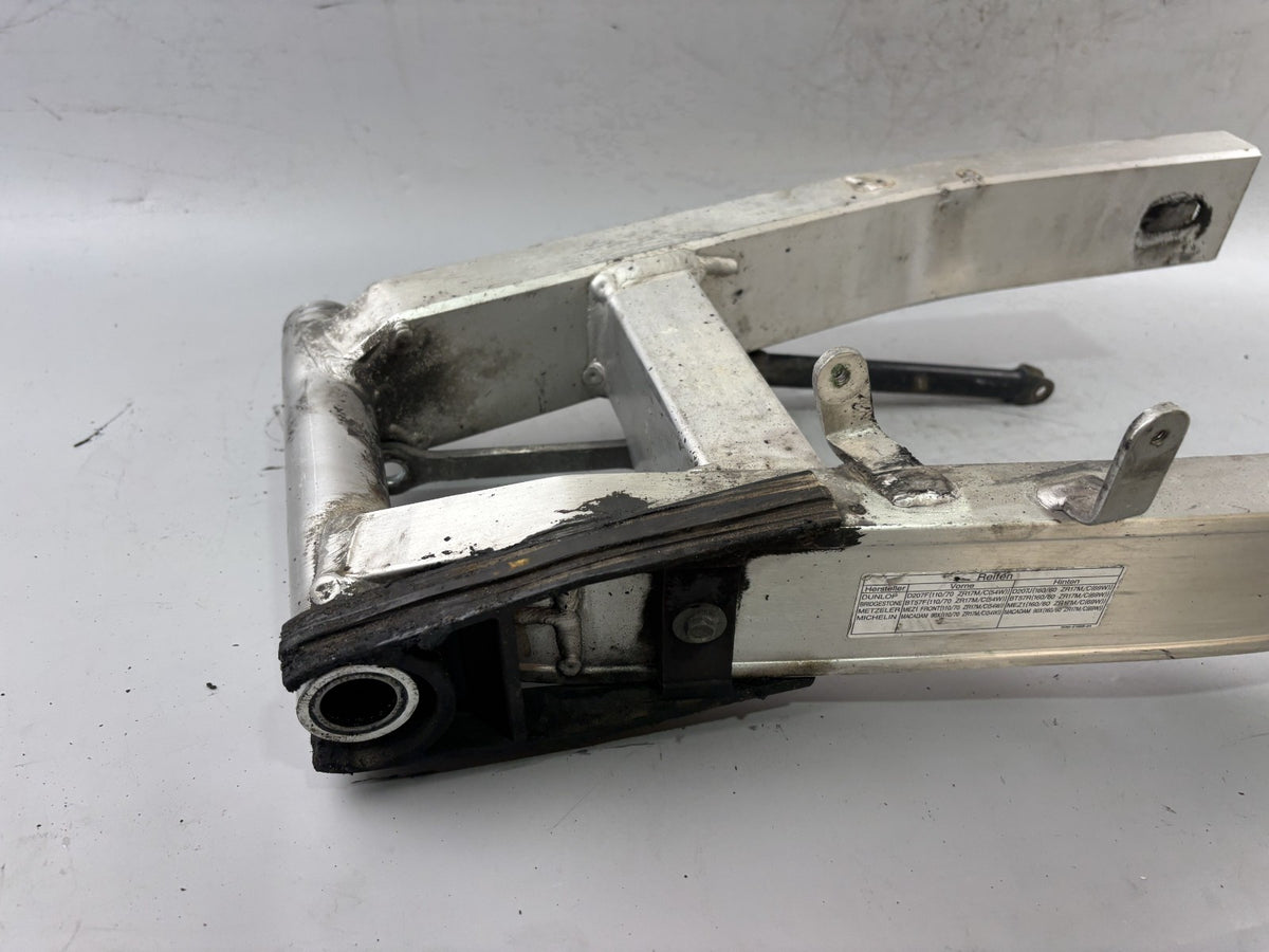 Yamaha FZS600 Fazer RJ02 Schwinge Schwingarm Swing Aufhängung Antrieb