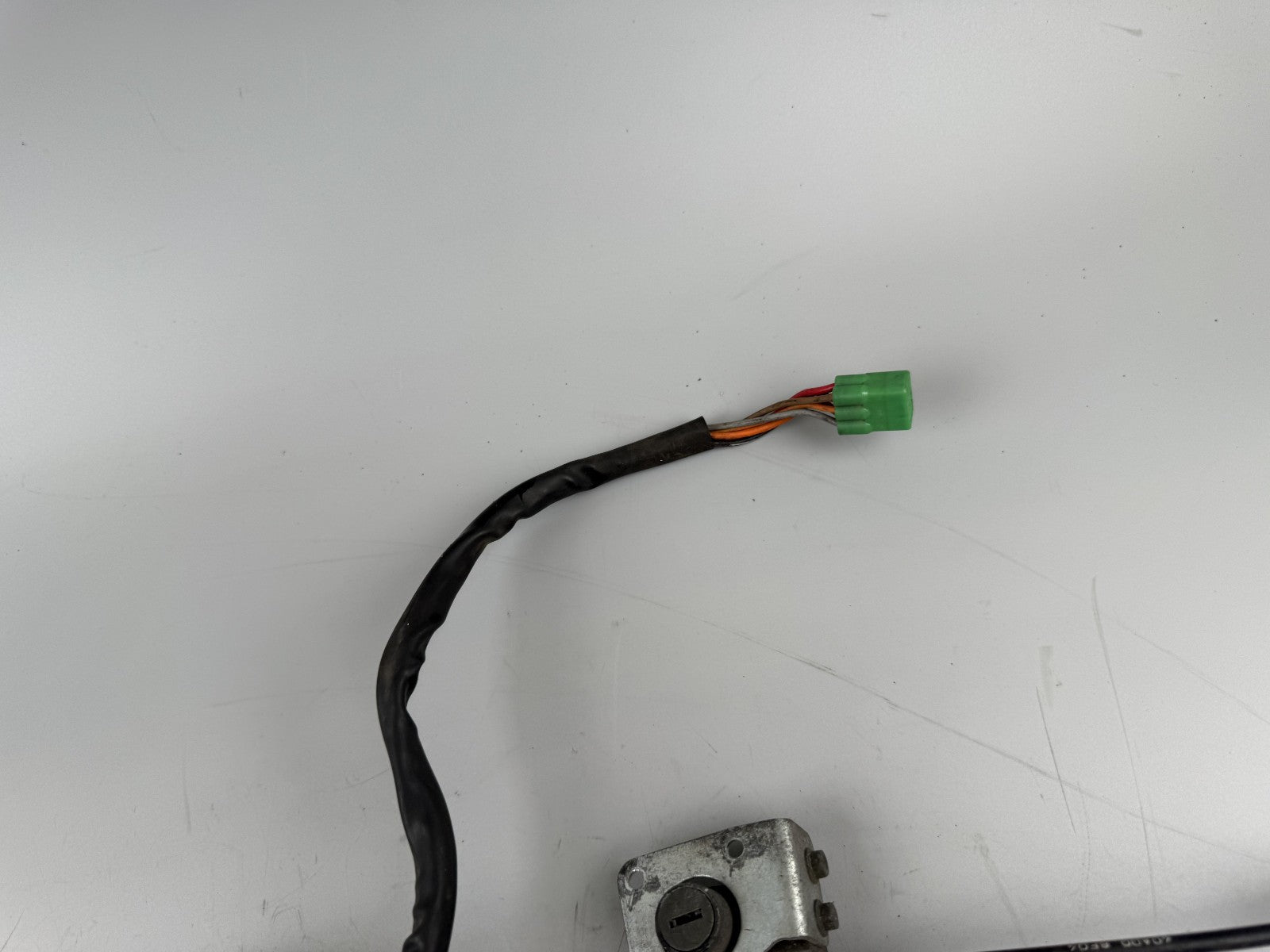 Suzuki GSX750 AE Inazuma Schlosssatz Key Zündschloss Tankschloss Lock
