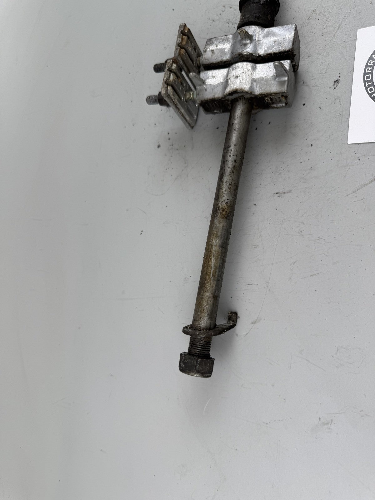 Honda CB750 Sevenfifty RC42 Hinterradachse Achse Kettenspanner