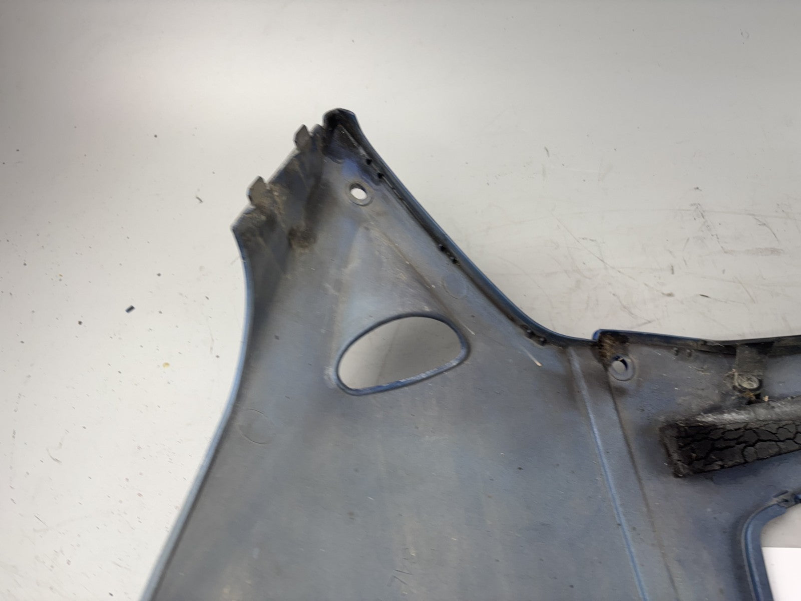 Suzuki RF 600 R GN76A Seitenverkleidung Sidecover Seitenteil front vorn rechts