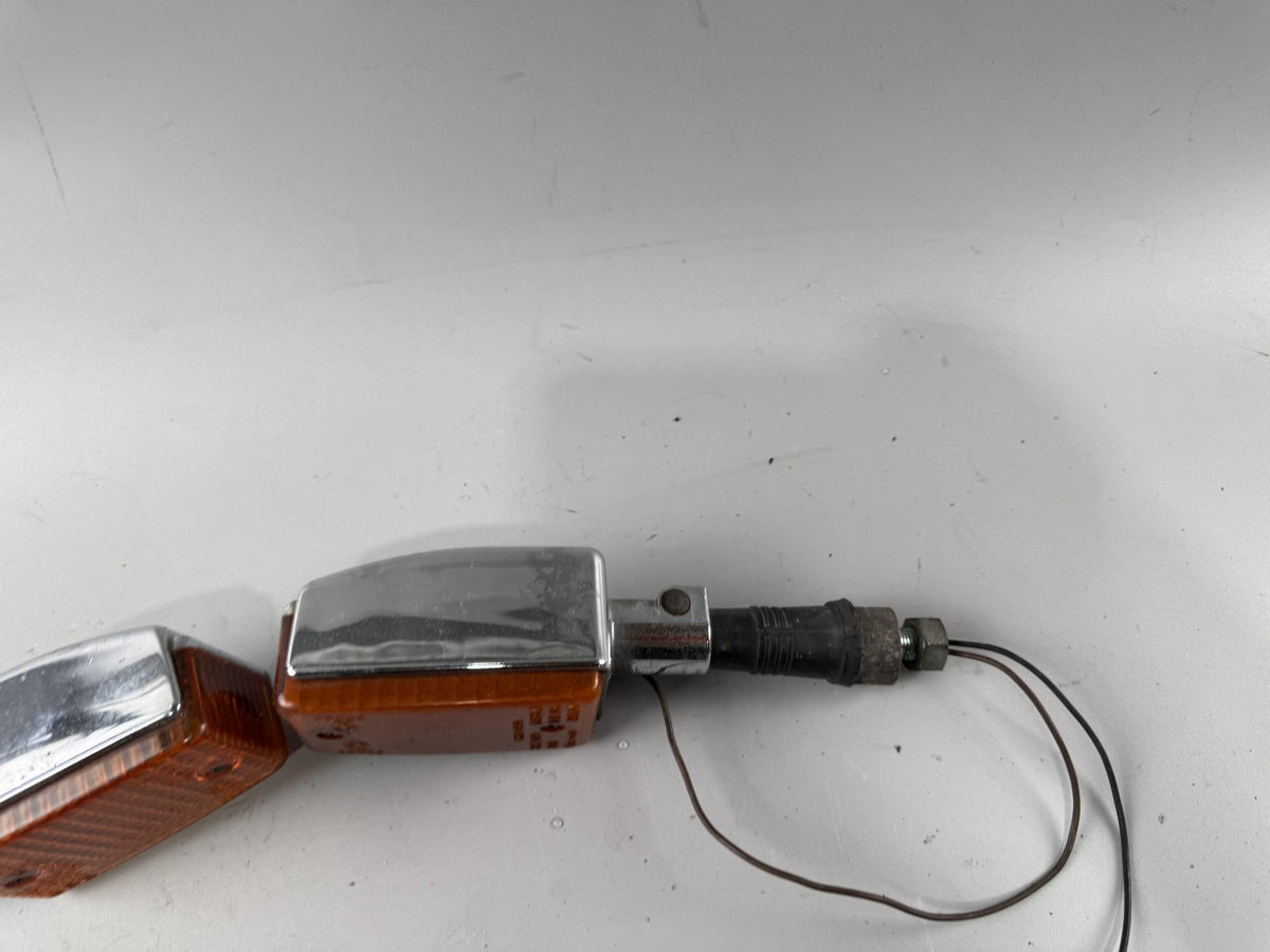Yamaha XS 400 12E Blinkerpaar Blinkerset Lighters Lampe Turn Signal