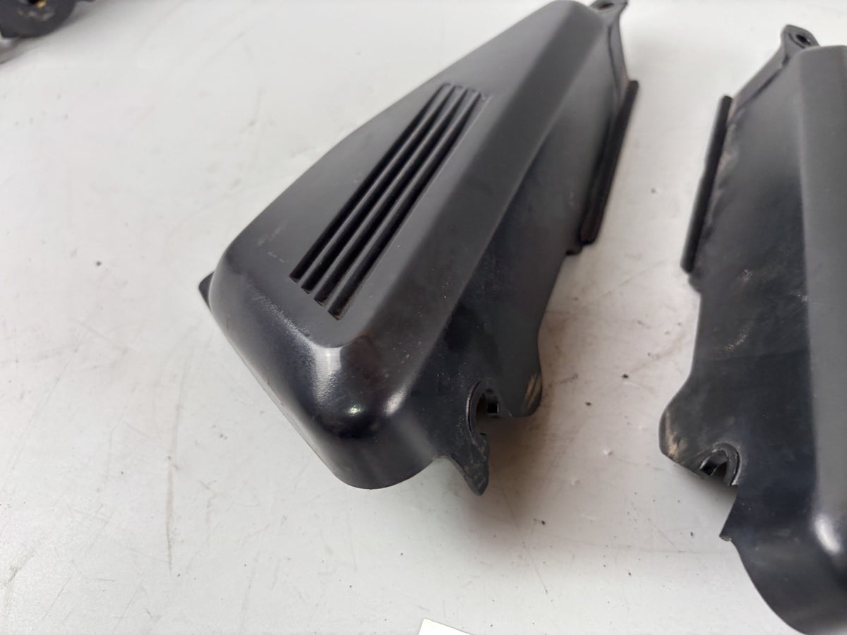 Yamaha FZS600 Fazer RJ02 Seitendeckel Seitenteil Luftftilerkasten Cover Deckel