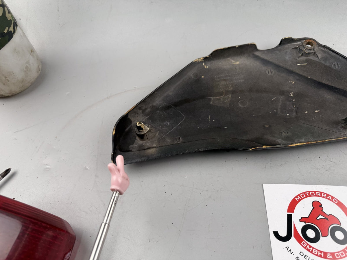Honda XBR 500 PC15 Seitenteil Seitendeckel Sidecover Verkleidung rechts right