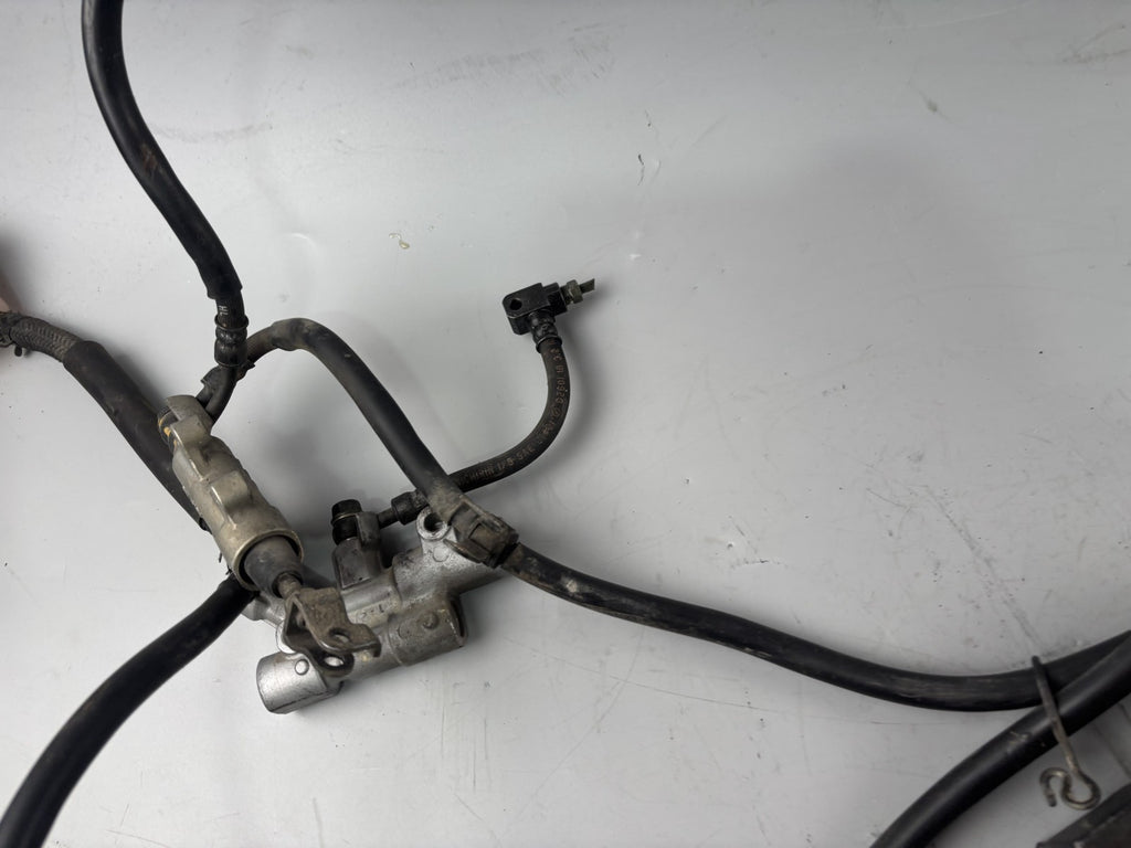 Honda CBR 1000F SC24 Bremsanlage Bremse Brake Sattel Pumpe hinten back