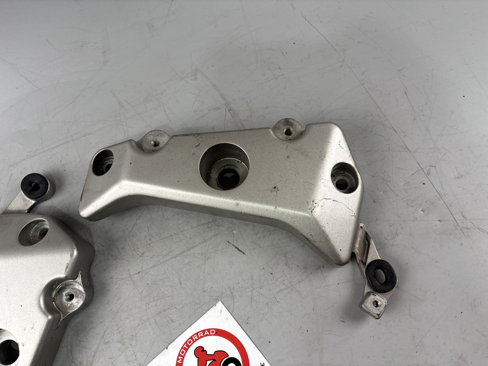 Honda CBF 600 S PC38 Fußrastenhalter Fußrastenhalteplatte Plate Holder