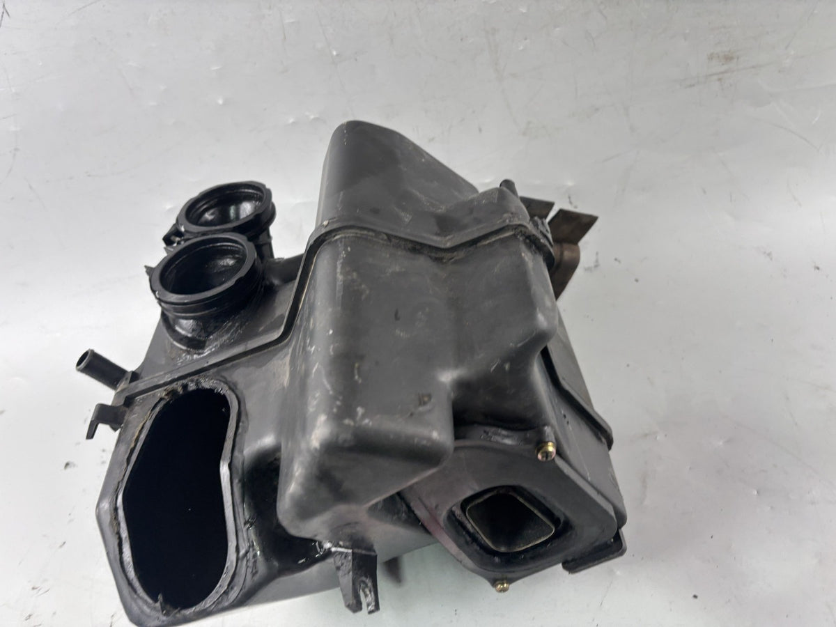 Honda CBR 1000F SC24 Luftftilterkasten Airbox Ansaugung Motor