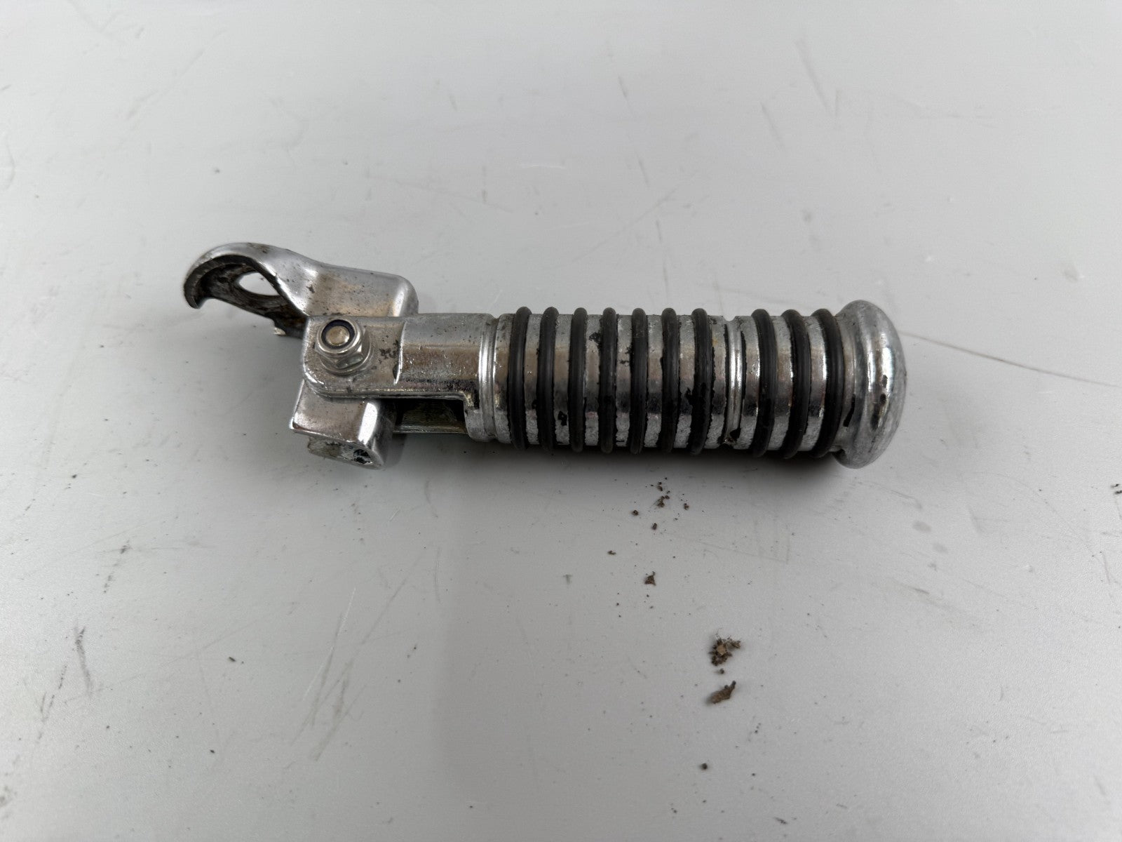 Honda CX500 Fußraste vorne links Raste Footrest Footpeg Hangers links left
