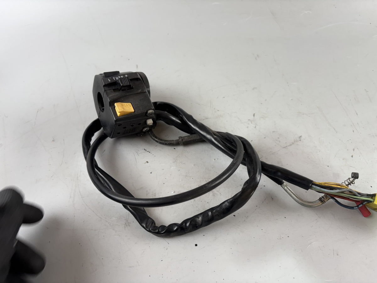 Suzuki GSX-R 1100 W GU75C Lenkerschalter Handlebar Lenkerarmatur links left Chok