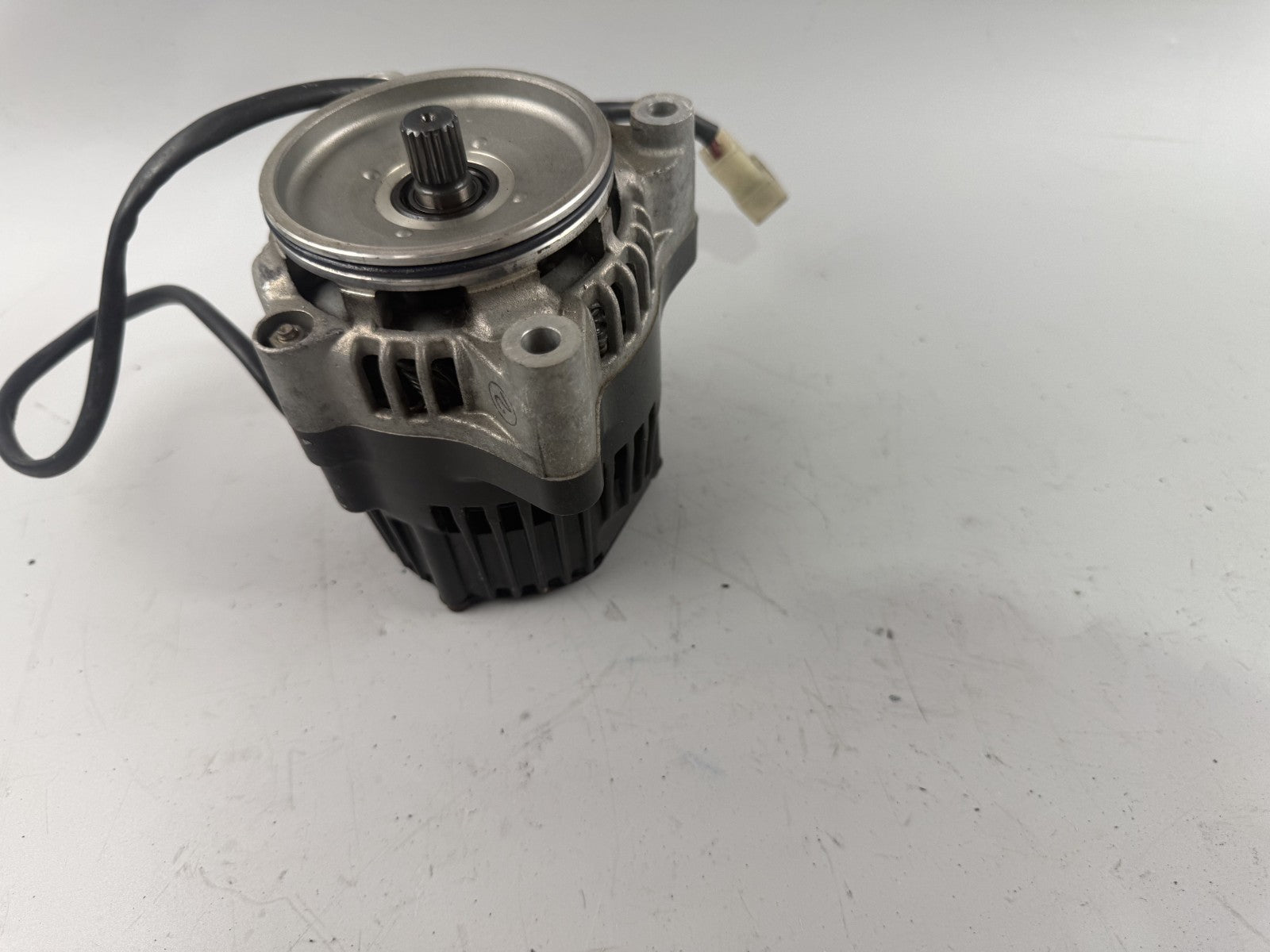 Yamaha XJR1300 RP02 Lima Lichtmaschine Lightmachine Generator