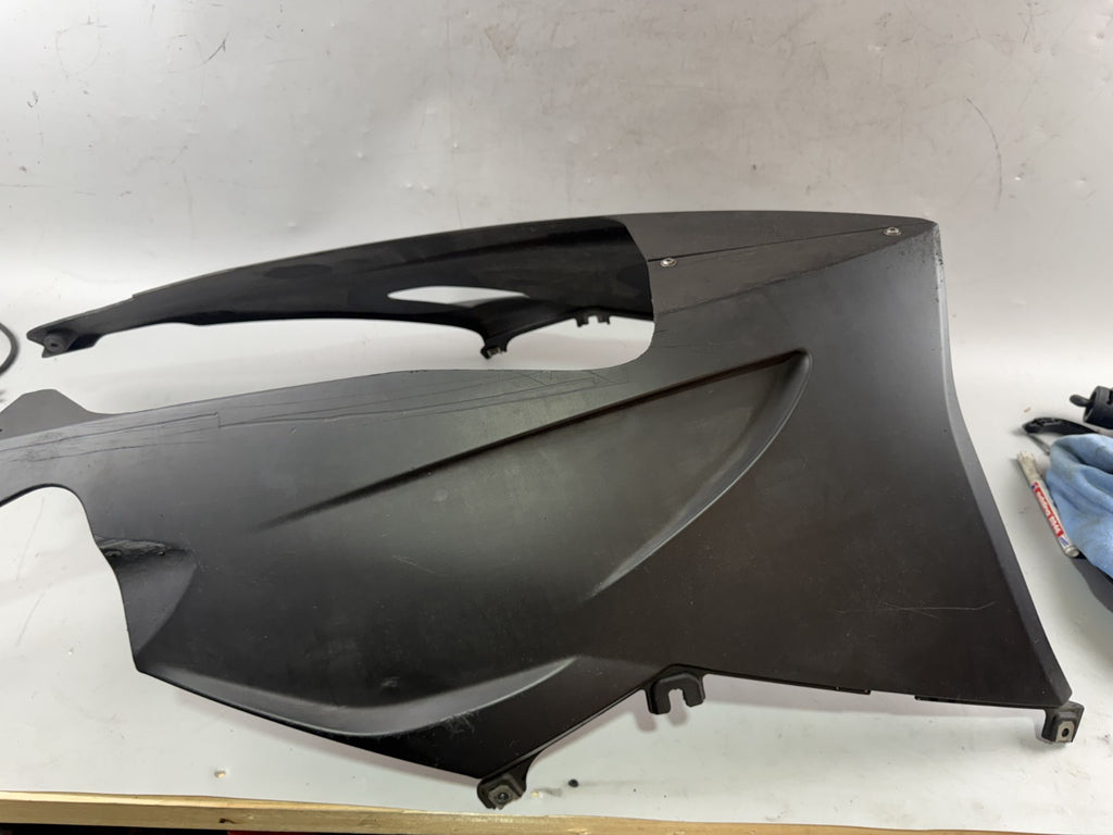 BMW K 1200 S K40 Bugspoiler Verkleidung Abdeckung Cover Bug unten