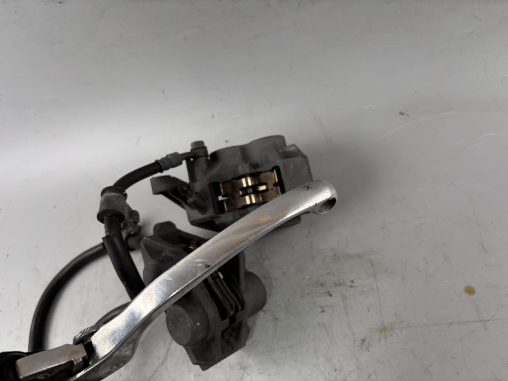 Yamaha FZS600 Fazer RJ02 Bremsanlage Bremse Brake Sattel Pumpe vorne front Zange