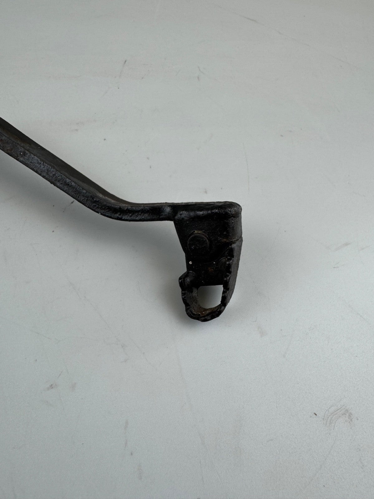 Suzuki DR 125 SF44A Bremshebel Bremspedal Fußbremshebel