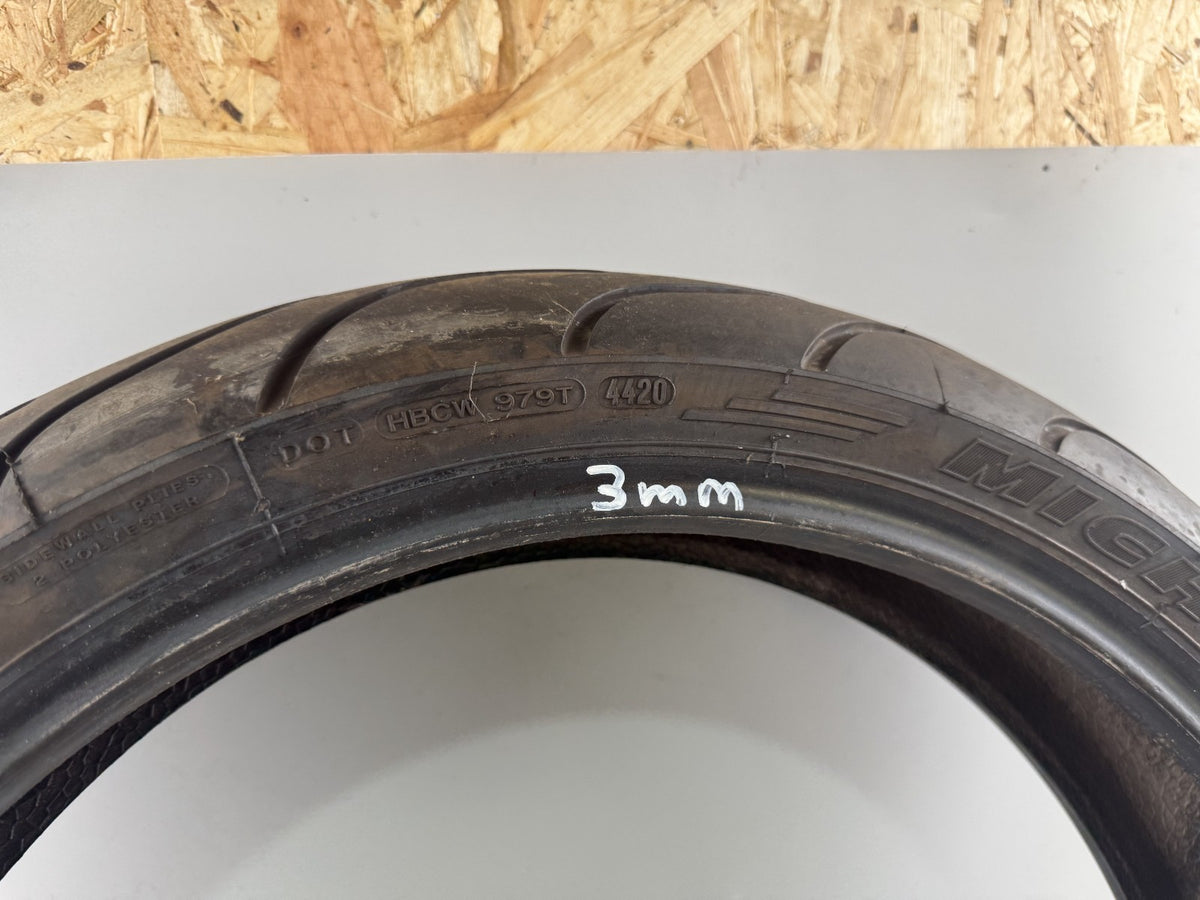 Motorrad Reifen Wheel 120/70 ZR17 Michelin Pilot 44/2020 DOT 3mm