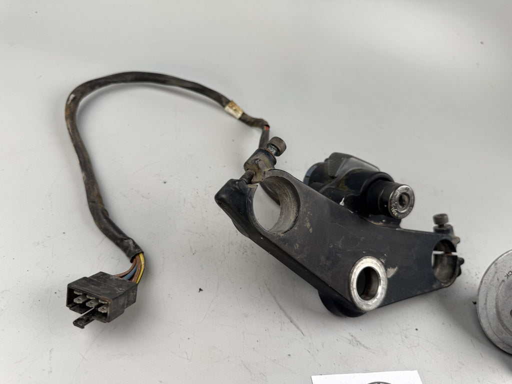 Honda CBR 600 F PC19 Schlosssatz Gabelbrücke Key Lock Tankschloss