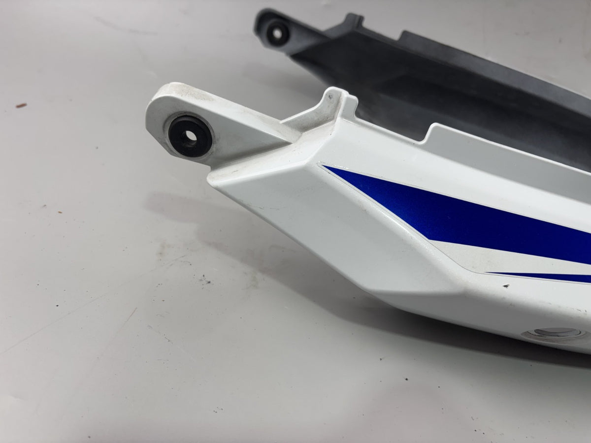 Suzuki GSX 650 F FA WVCJ Heckverkleidung Seitenteil Heckteil Fairing Verkleidung