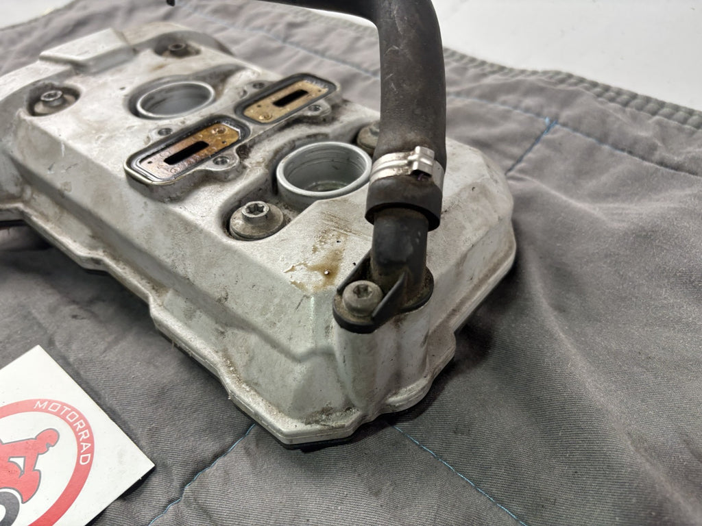 BMW F800 S ST Motor Zylinderkopfdeckel Zylinder Cylinder Head Cover Abdeckung