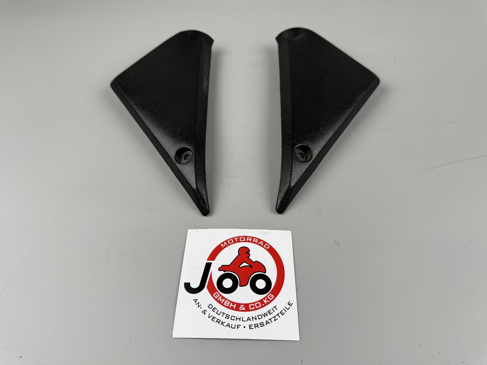 Suzuki GSF600 GN77B Seitendeckel rahmenabdeckung Cover Verkleidung