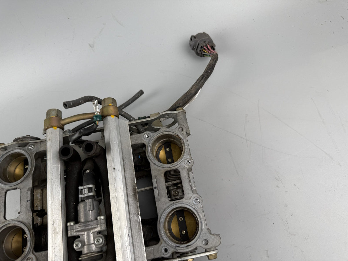 Honda VFR800 RC46 FI Drosselklappe Einspritzung Injection Einspritzanlage