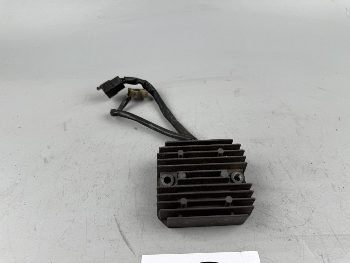 Honda VT600C Shadow Gleichrichter Spannungsregler Ignition