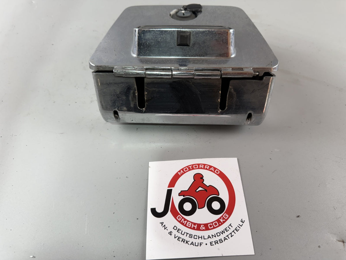 Yamaha XV1100 Virago 3LP Werkzeugfach Tools Box Staufach