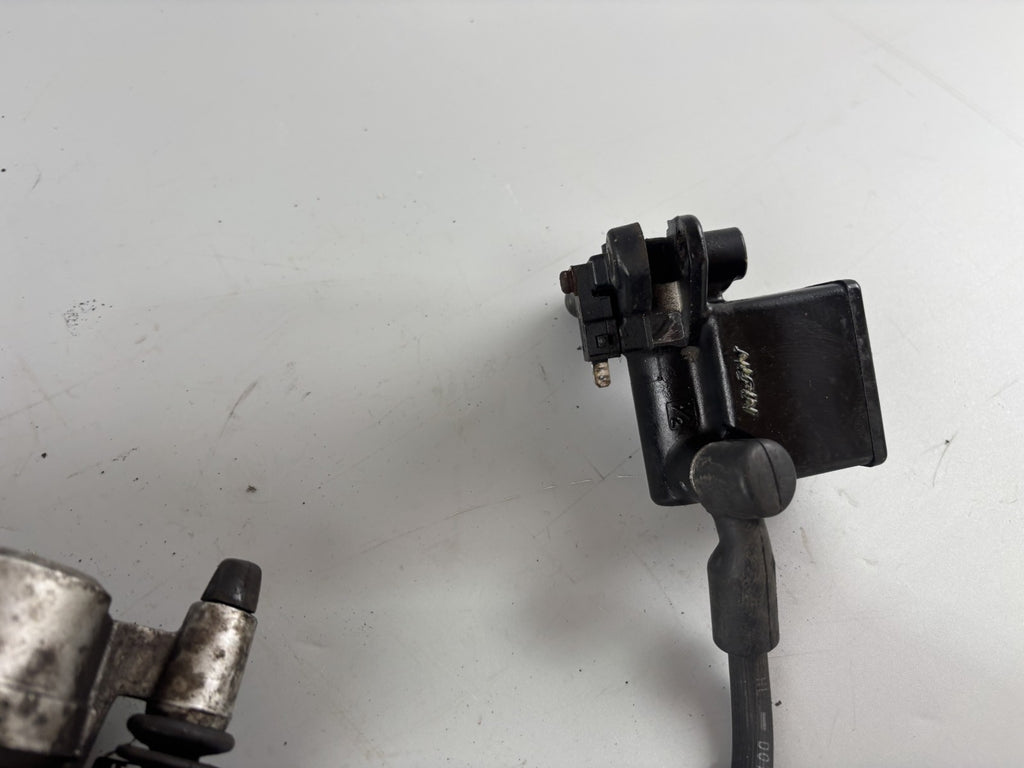 Suzuki DR 800 S DR BIG SR43 A/B Bremsanlage Brake Bremse Sattel Pumpe vorn front