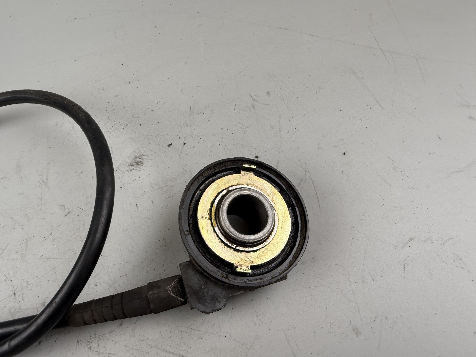 Suzuki GSX750 AE Inazuma Tachoschnecke Tachowelle Speedometer Antrieb