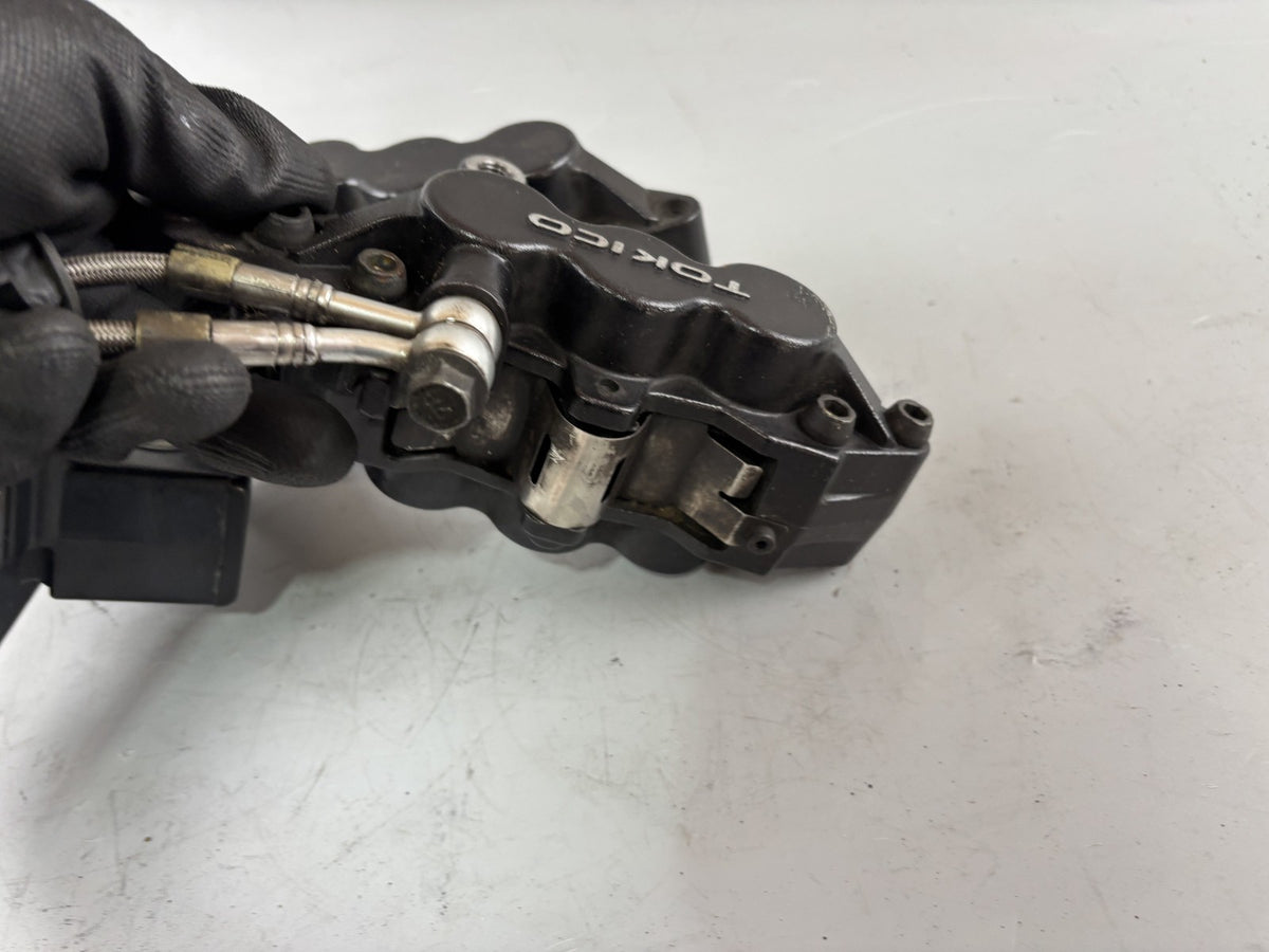 Suzuki GSX-R 1100 W GU75C Bremsanlage Bremse Brake Sattel Pumpe hinten back