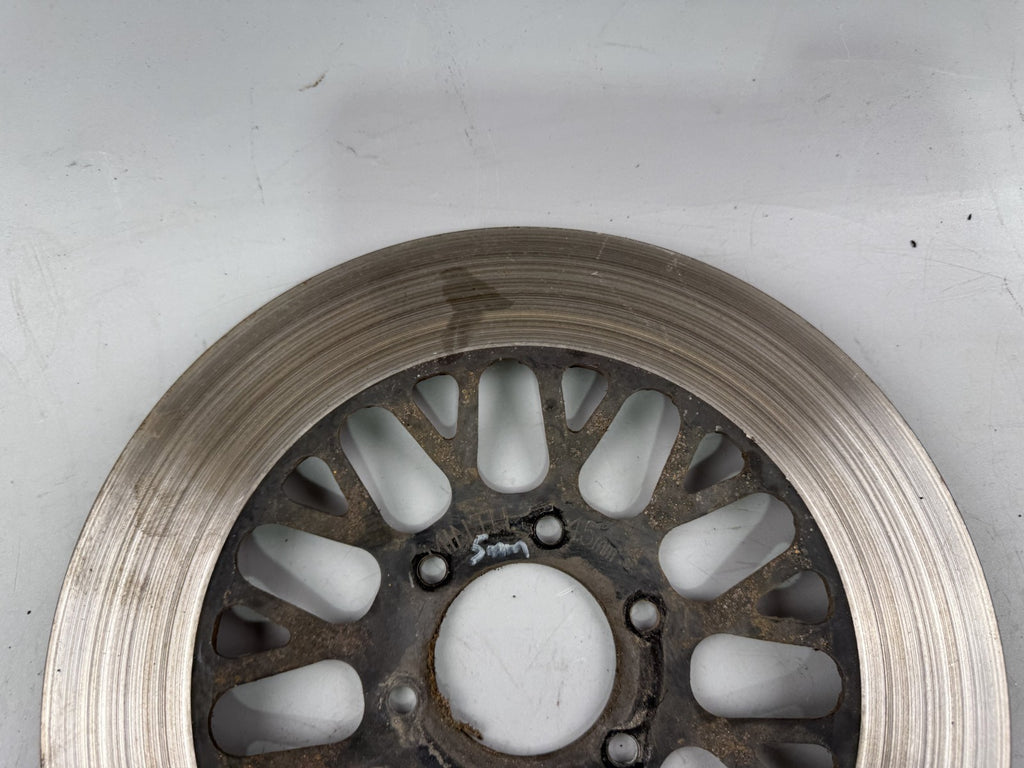 Suzuki GN250 NJ42A Bremsscheibe Brake Disc Bremse vorne front 5mm