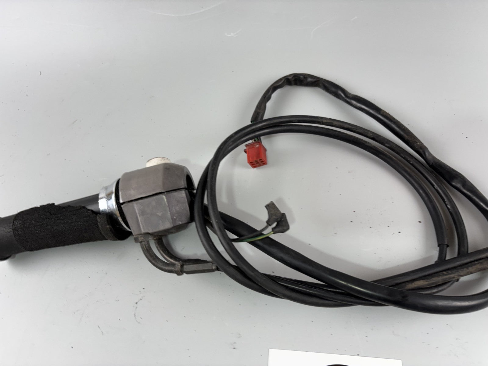 Honda CX500 C PC01 Güllepumpe Lenkerschalter Handlebar rechts right Gasgriff