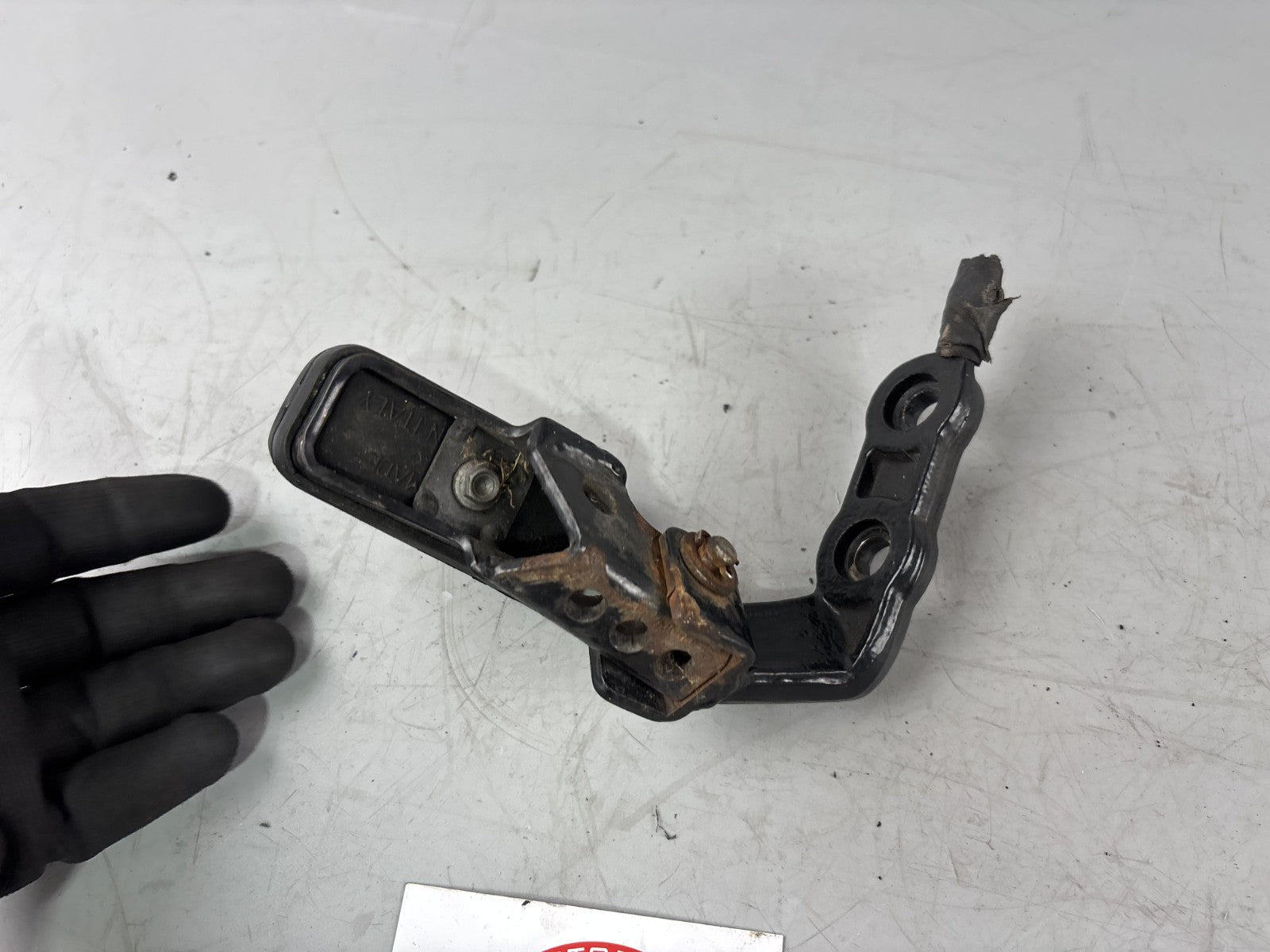 BMW F650 169 Fußraste links left Step Hanger Foot vorne fahrer Driver