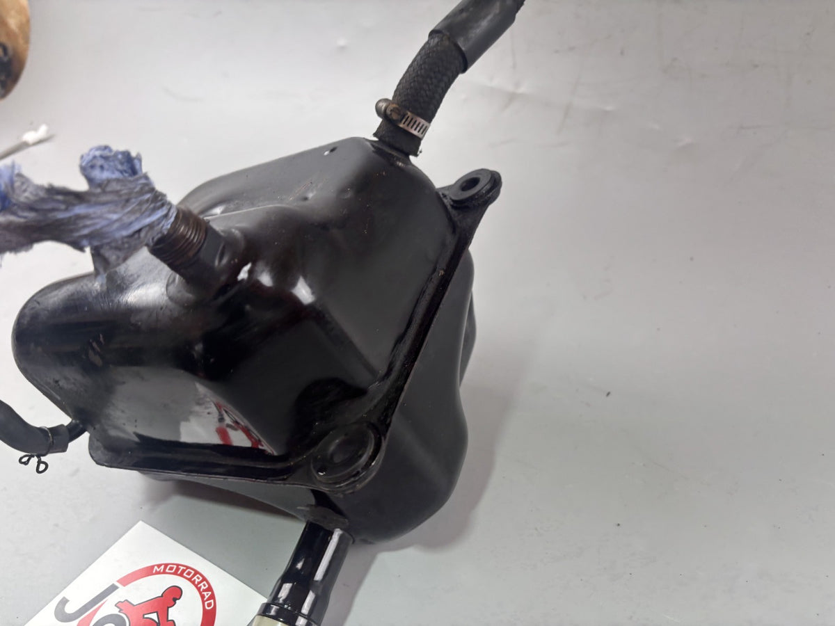 Yamaha TDM 850 3VD Öltank Ölbehälter Tank Motoröltank oilWird