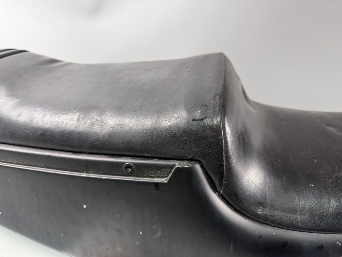 Suzuki GSX - R 1100 GV73C Sitzbank Seat Sitz Verkleidung Heckverkleidung Cover