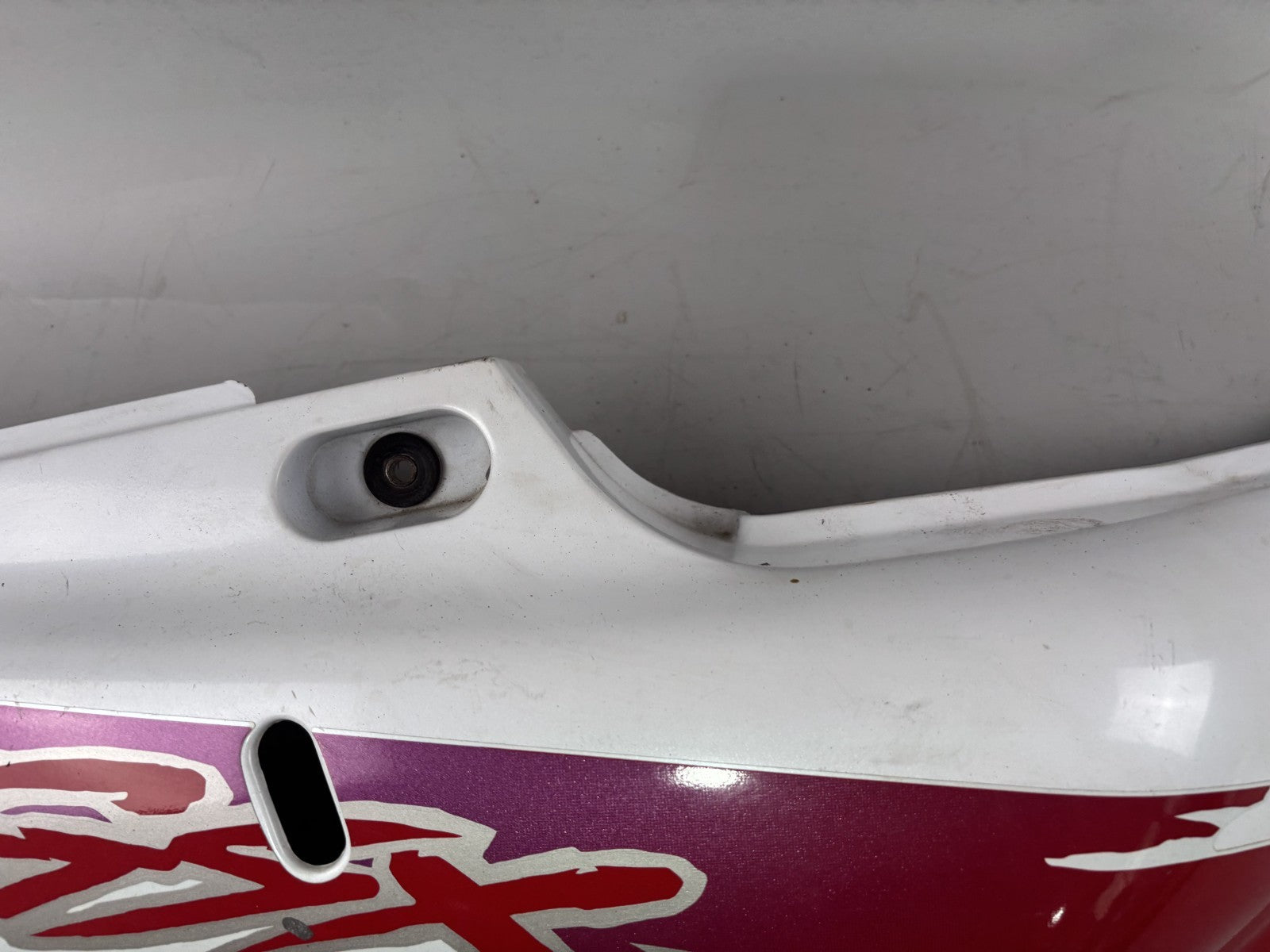 Suzuki GSX-R 750 W GR7BB Seitenverkleidung Sidecover rechts right hinten Cover