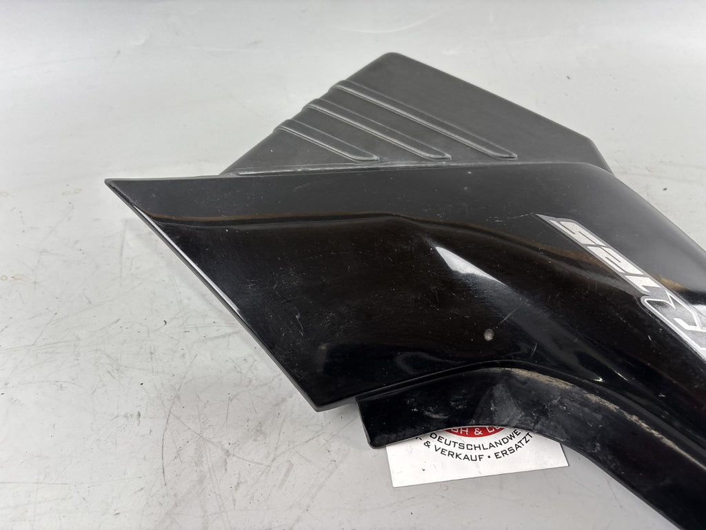 Yamaha YBR 125 RE05 Seitenverkleidung Sidecover Seitendeckel Abdeckung rechts