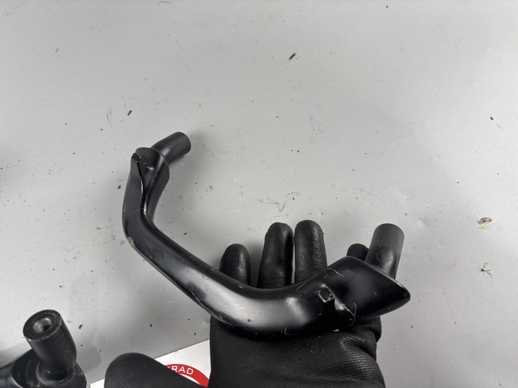 Kawasaki ZRX1100 ZRT10C Soziusgriffe Beifahrergriff Griff Holder Halter Spoiler
