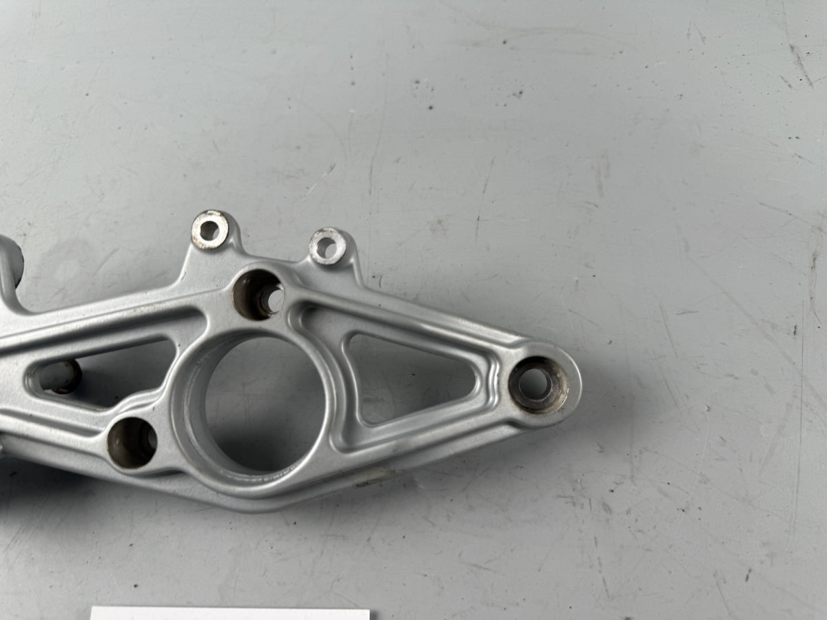BMW R 1150 GS R 21 Fußrastenhalteplatte vorn Driver Step Hangers Foot rechts