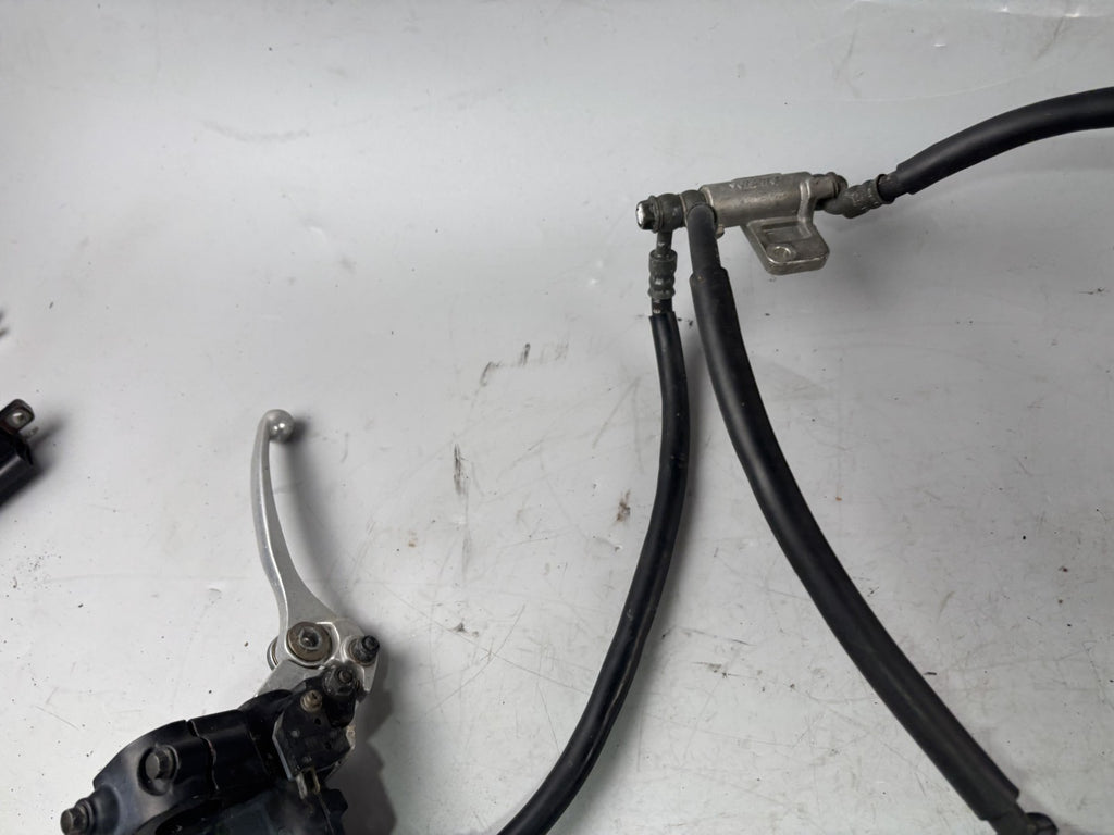 Suzuki GSX 750 AE Inazuma Bremse Bremsanlage Brake Sattel Pumpe vorn front